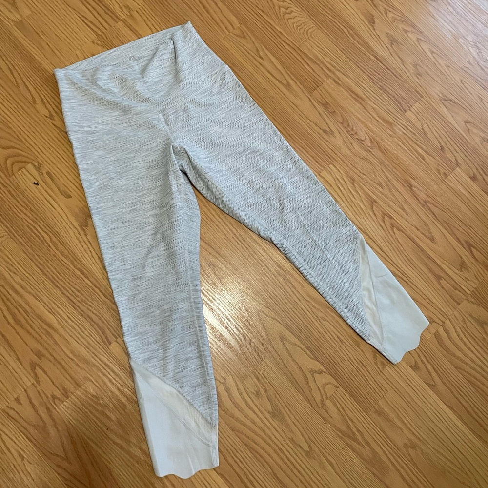 Lululemon 🍋 scalloped Leggings
